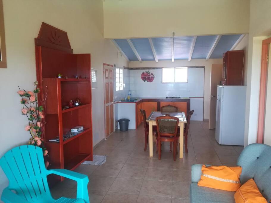 Haut de villa avec vue sur la mer Sainte-Rose Extérieur photo